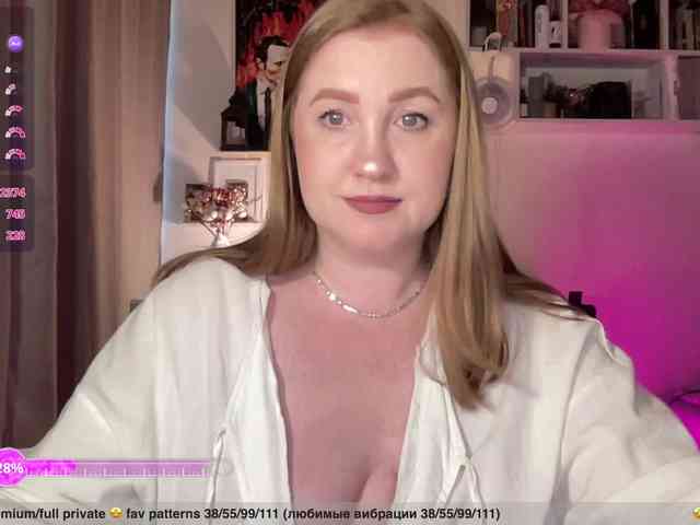 PusssyJuicy webcam