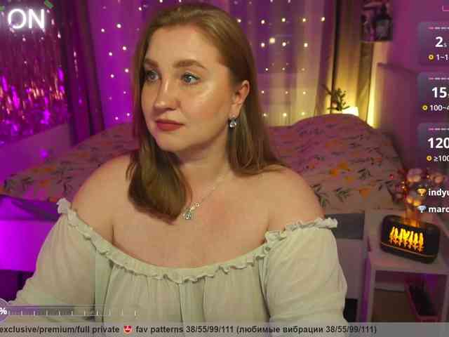 PusssyJuicy webcam