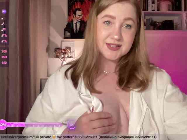 PusssyJuicy webcam