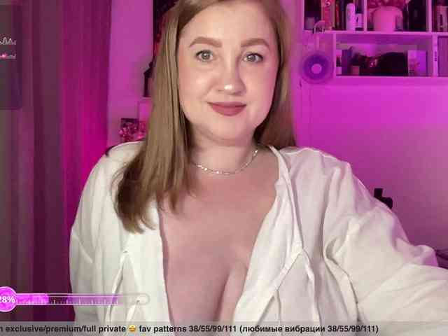 PusssyJuicy webcam