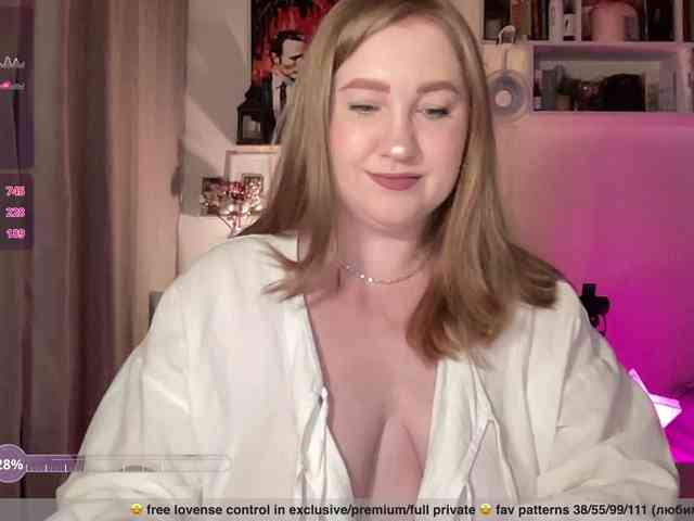 PusssyJuicy webcam