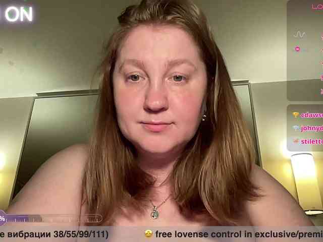 PusssyJuicy webcam