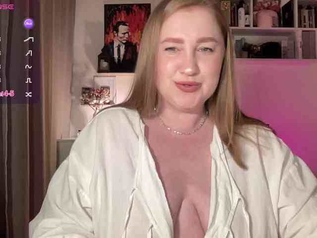 PusssyJuicy webcam