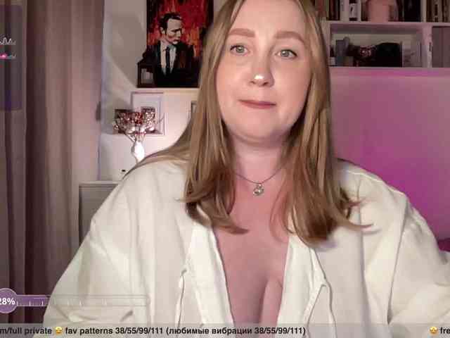 PusssyJuicy webcam