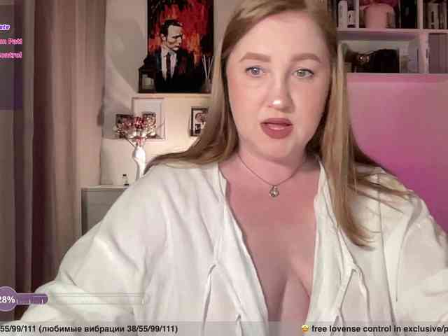 PusssyJuicy webcam