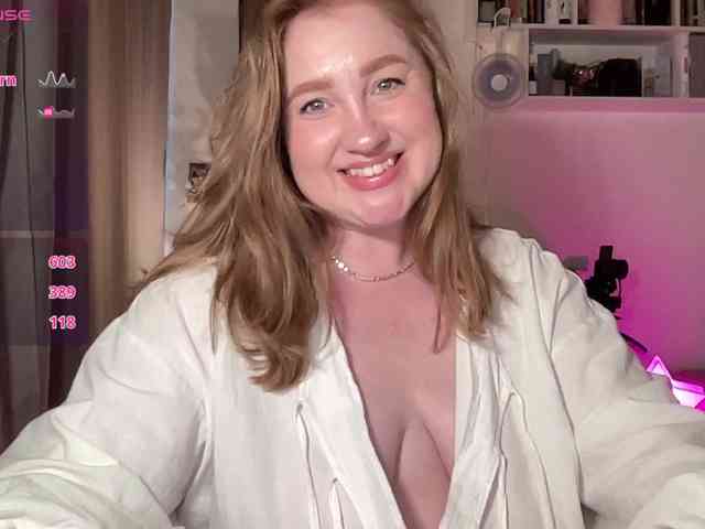 PusssyJuicy webcam