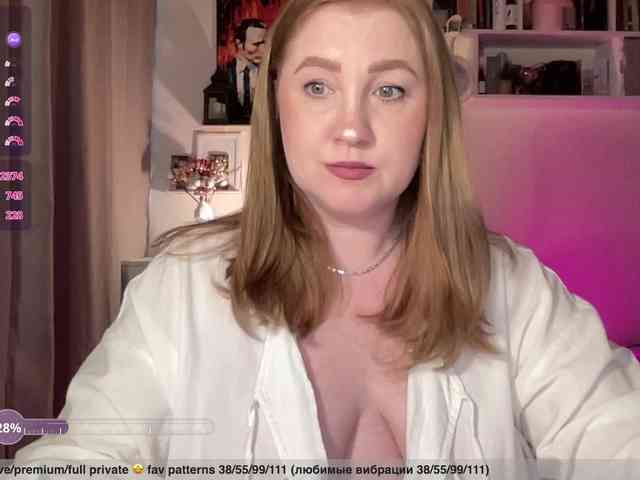 PusssyJuicy webcam