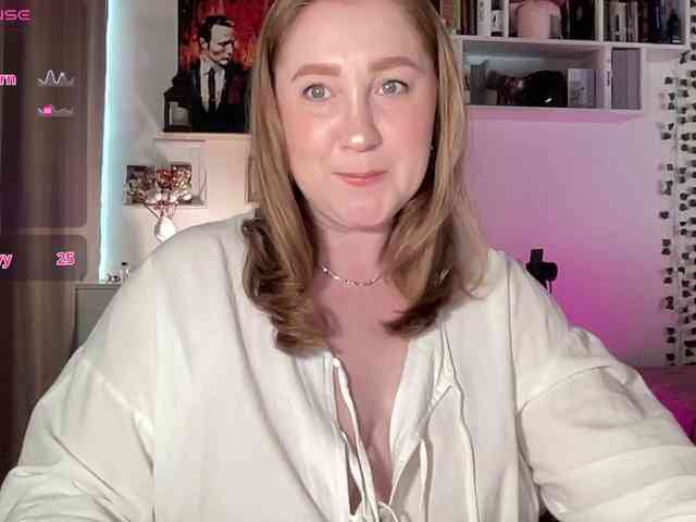 PusssyJuicy webcam