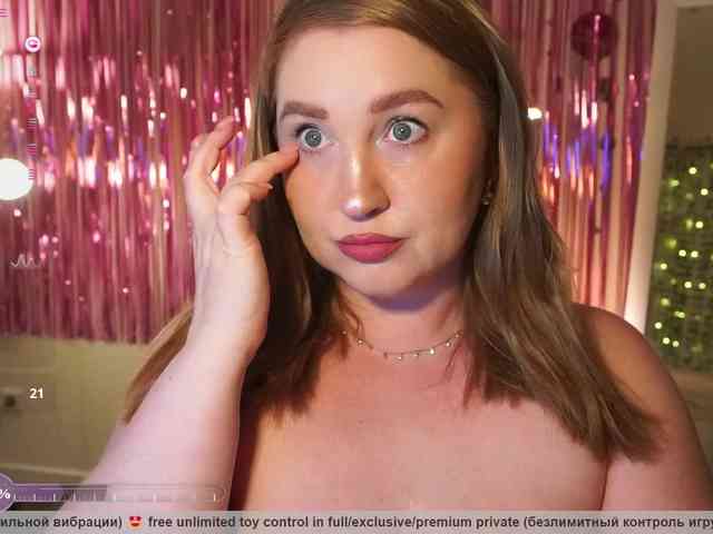 Pusssyjuicy's cam show statistics and live stream