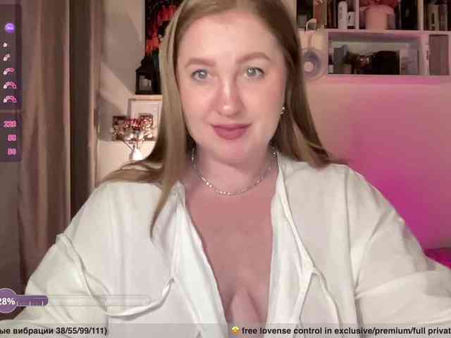 PusssyJuicy webcam