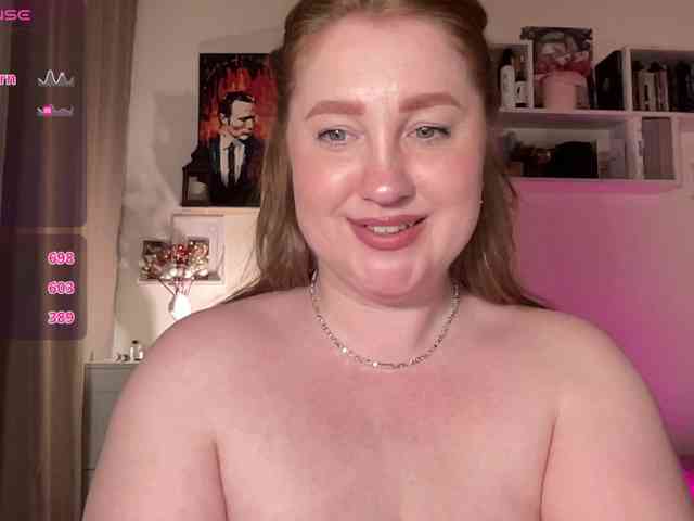PusssyJuicy webcam