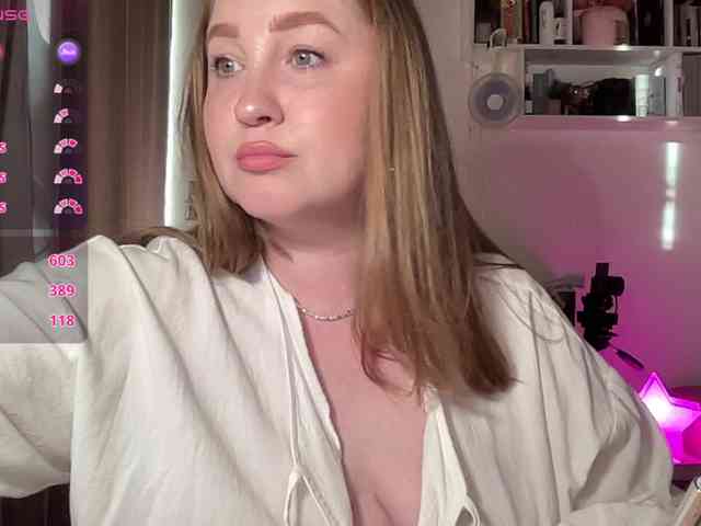 PusssyJuicy webcam