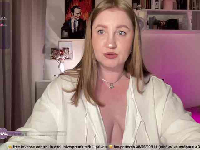 PusssyJuicy webcam