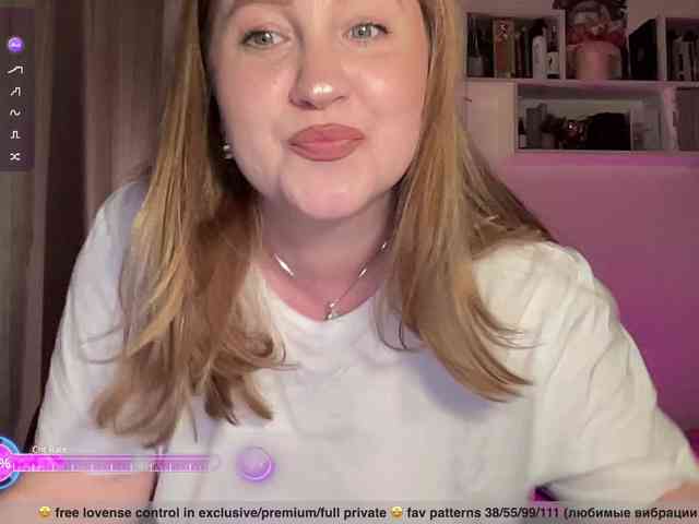 PusssyJuicy webcam