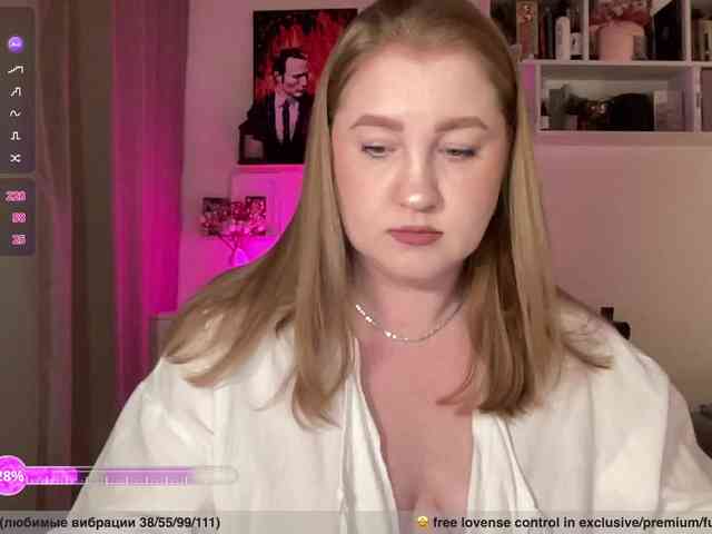 PusssyJuicy webcam