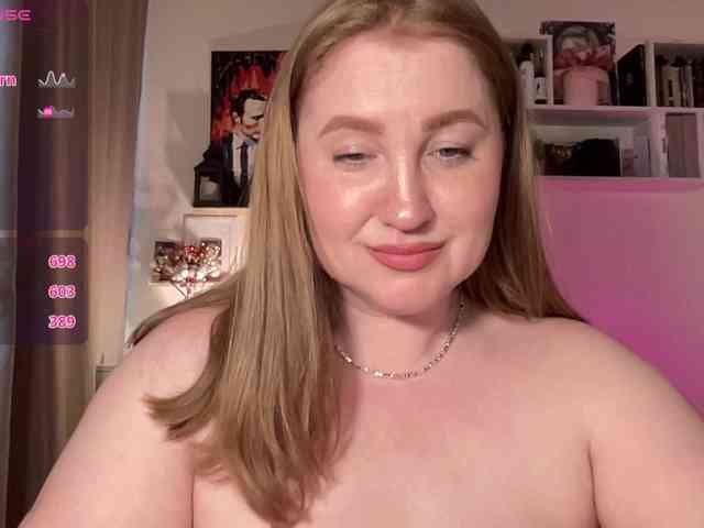 PusssyJuicy webcam