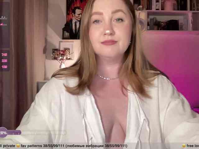 PusssyJuicy webcam