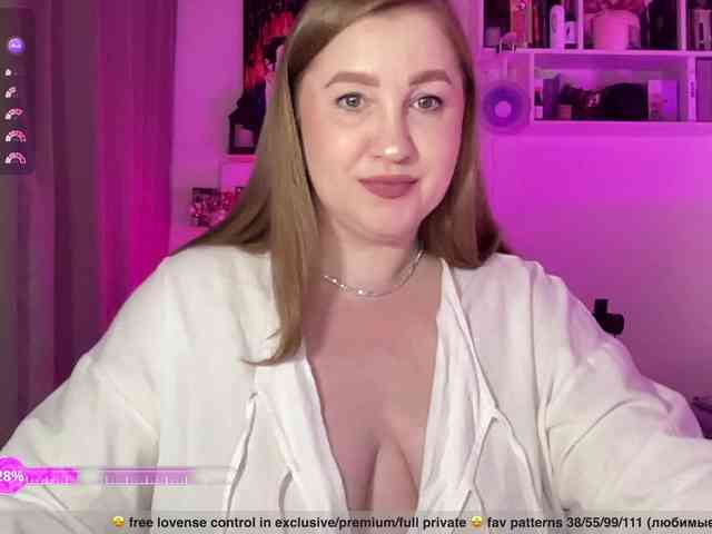 PusssyJuicy webcam
