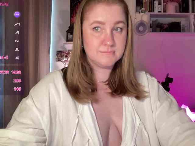 PusssyJuicy webcam