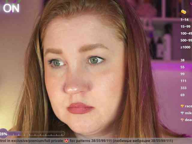 PusssyJuicy webcam