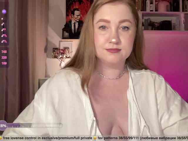 PusssyJuicy webcam