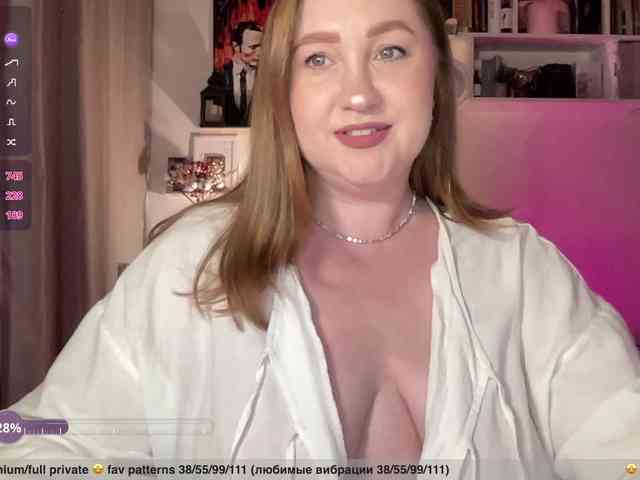 PusssyJuicy webcam
