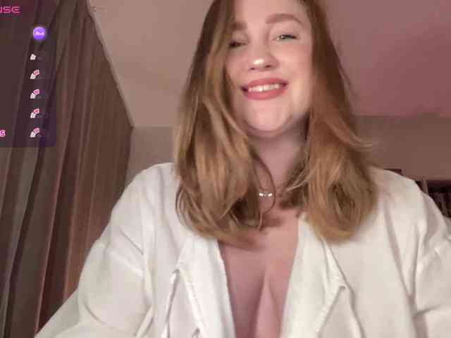 PusssyJuicy webcam