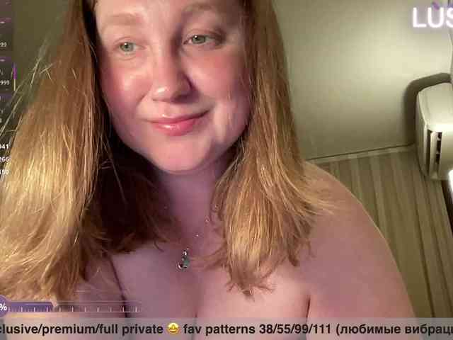 PusssyJuicy webcam