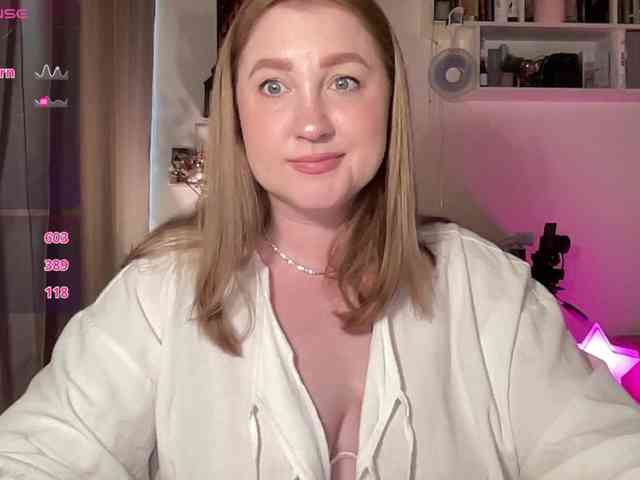 PusssyJuicy webcam