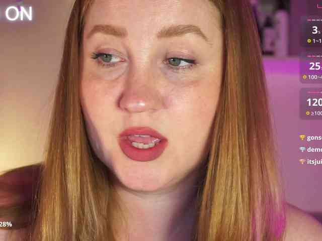 PusssyJuicy webcam