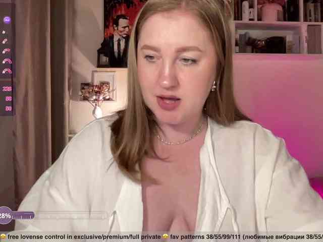PusssyJuicy webcam
