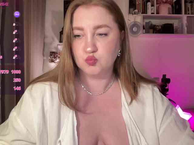 PusssyJuicy webcam