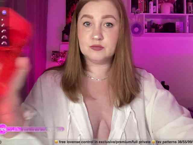 PusssyJuicy webcam