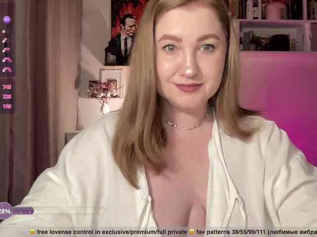 PusssyJuicy webcam