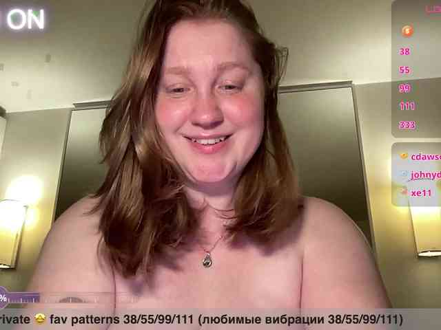 PusssyJuicy webcam