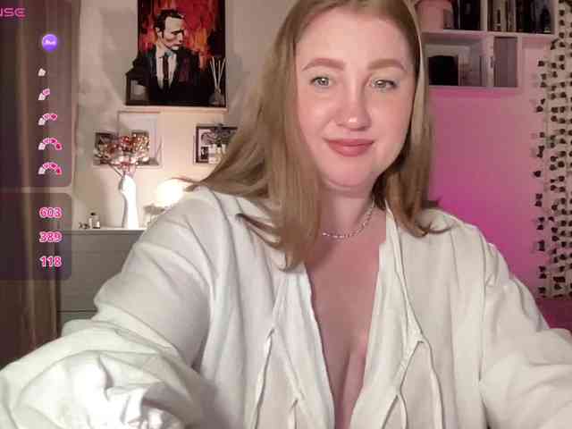 PusssyJuicy webcam