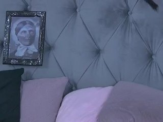 LolaButtie Porn Show