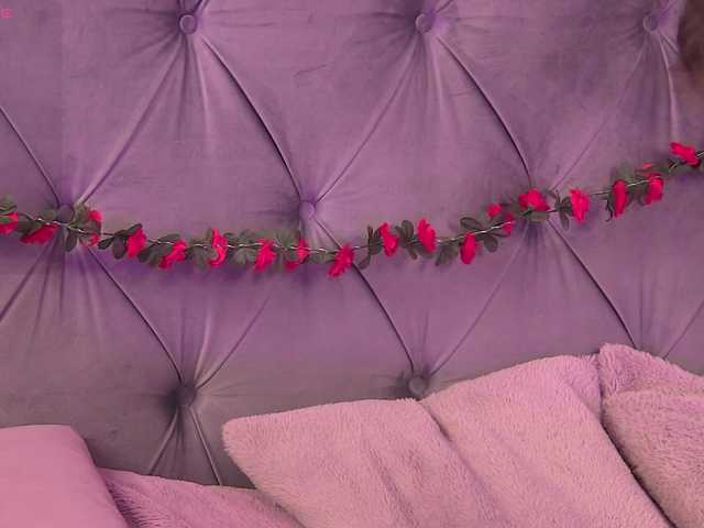 LolaButtie live cam on BongaCams