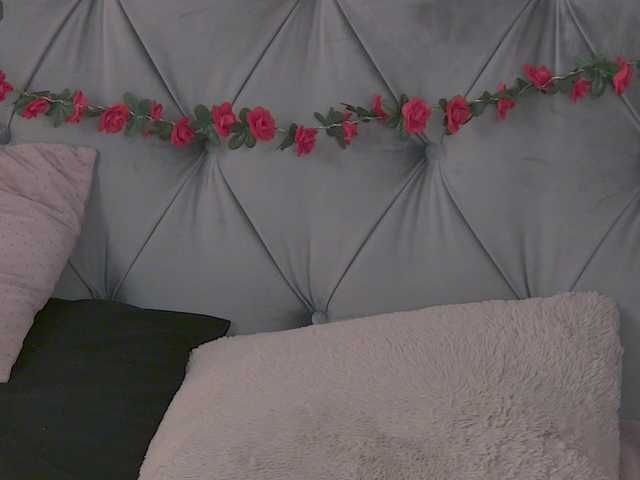 LolaButtie live cam on BongaCams