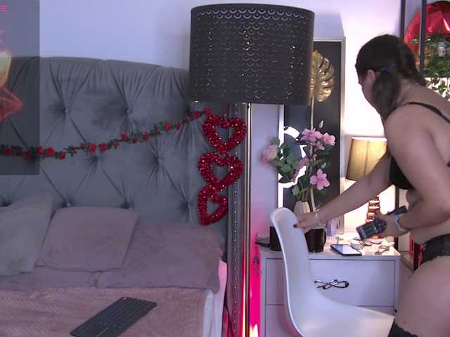 LolaButtie live cam on BongaCams