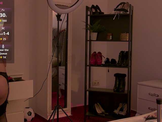 LolaButtie live cam on BongaCams
