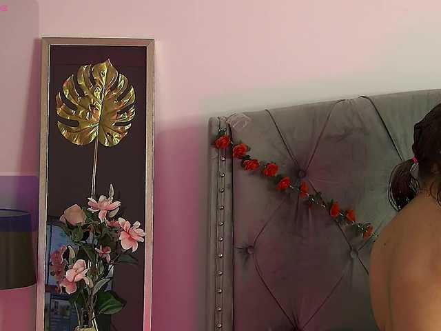 LolaButtie live cam on BongaCams