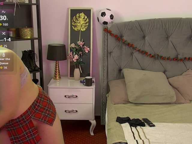 LolaButtie live cam on BongaCams