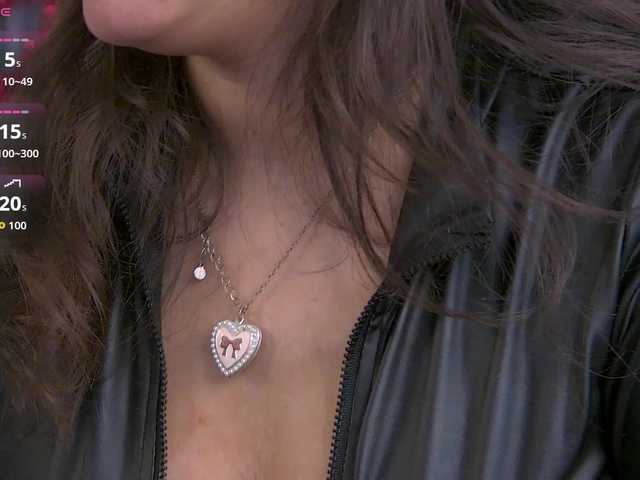 LolaButtie live cam on BongaCams