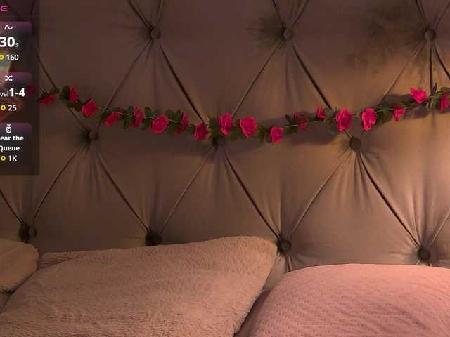 LolaButtie live cam on BongaCams