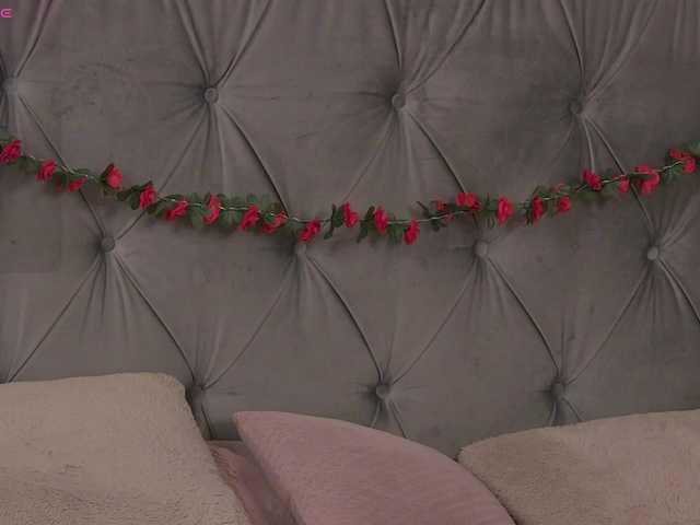 LolaButtie live cam on BongaCams