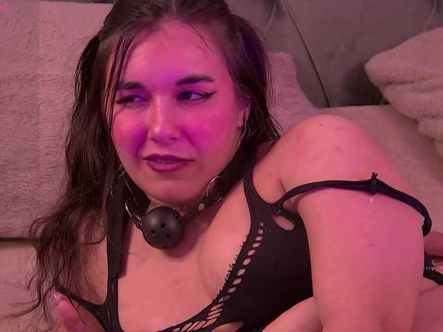 LolaButtie live cam on BongaCams