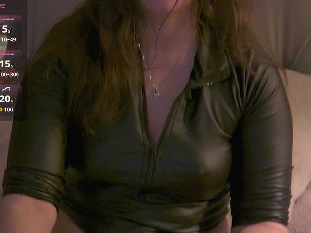 LolaButtie live cam on BongaCams
