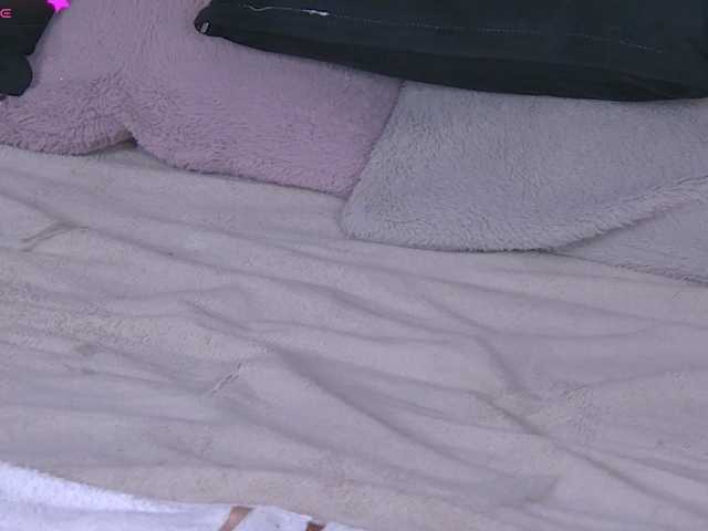 LolaButtie live cam on BongaCams