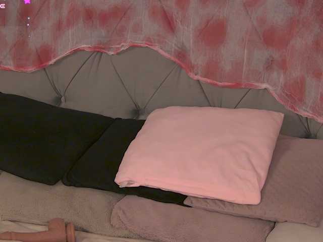 LolaButtie live cam on BongaCams